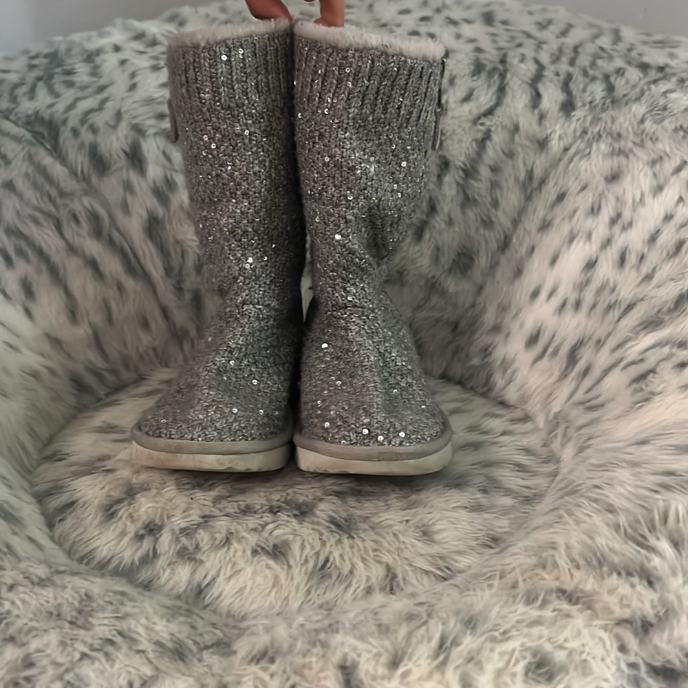 UGG Sparkling Gray Knit Boots - Picture 3 of 6